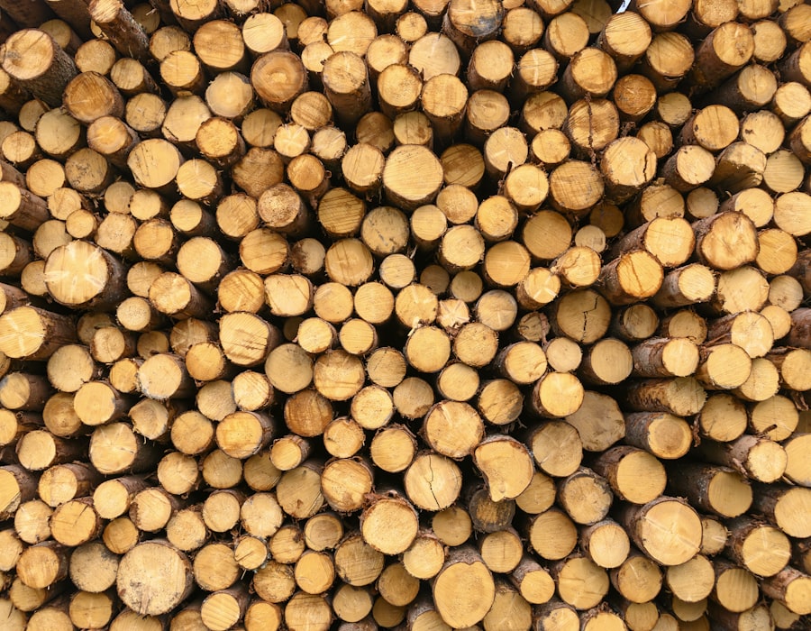 Stock de grumes prêtes à la découpe